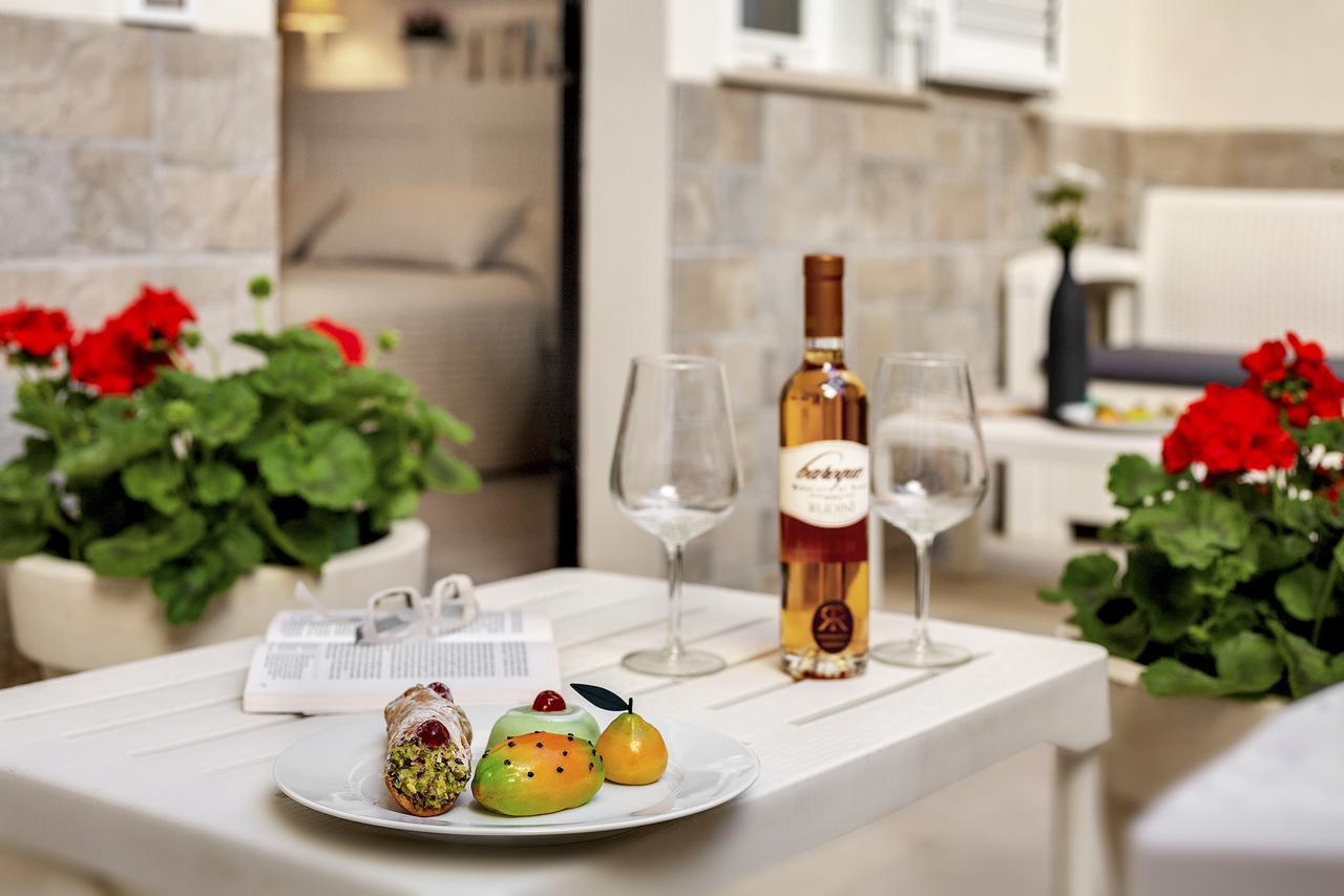 Siciliacasevacanze - Marina Domus Rooms Marina di Ragusa Kültér fotó