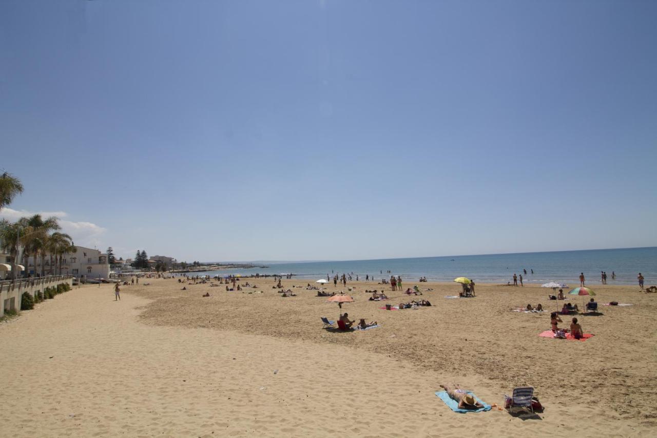 Siciliacasevacanze - Marina Domus Rooms Marina di Ragusa Kültér fotó